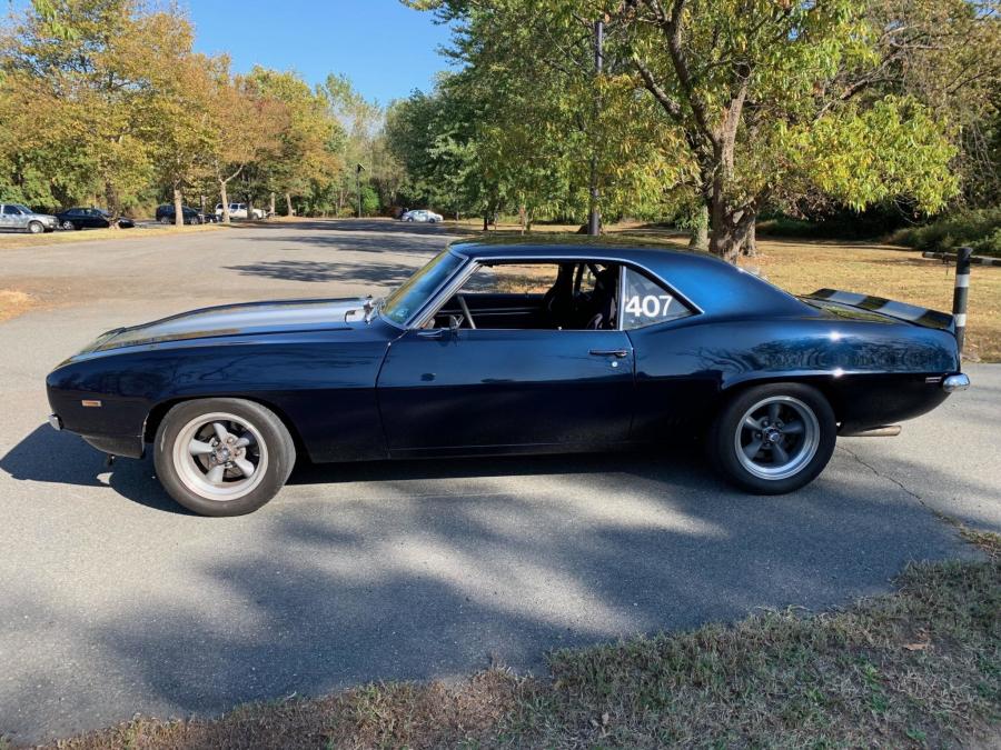  Chevrolet Camaro Sport Coupe Custom 1969 года  (фото 2 из 86)